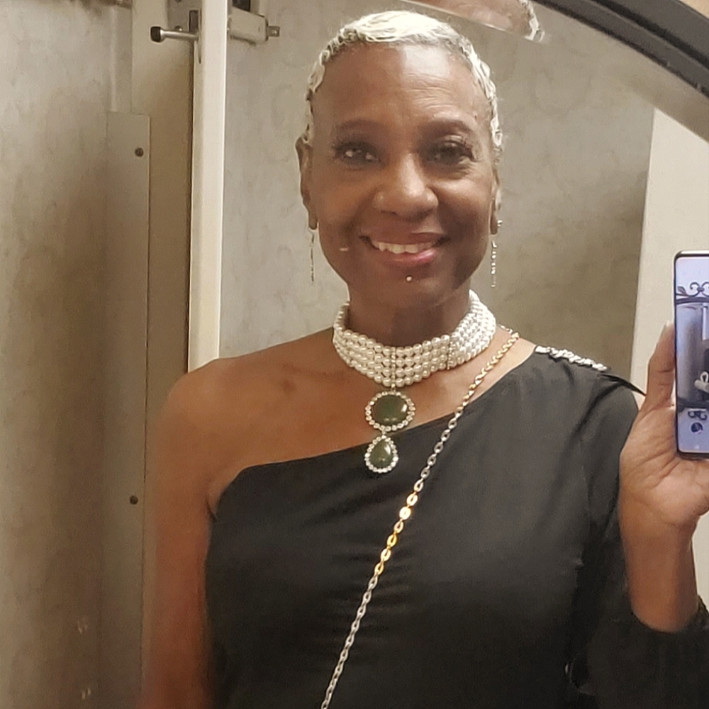 Meet Gloria, your Posher